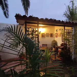 Elescondite Lodge Sauzal